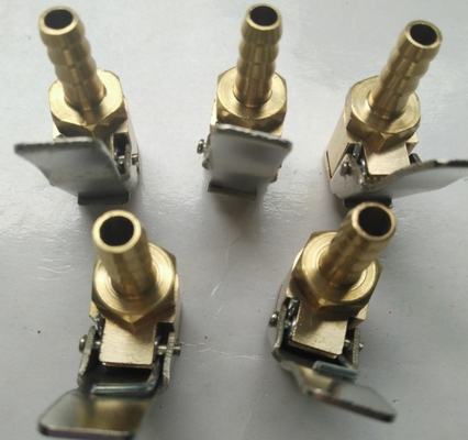 ストック 6MM 8MM 車用タイヤ 輪用タイヤ 空気チャック 吹き込みポンプ バルブ クリップコネクタ ユニバーサル用車両 発送準備