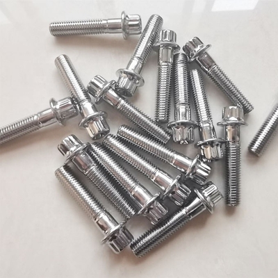 ユニバーサル年 M7*32mm 12点クロムホイール ハードウェア ボルト ユニバーサルカー 鋼とクロム