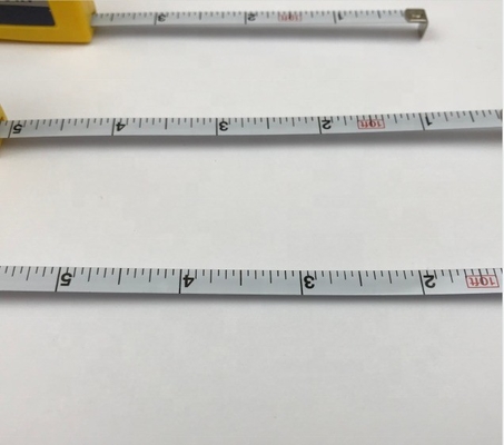 10 フィートタイヤ ステッガーテープ 尺度 3 メートル ブレード 0.12mm 厚さ 自動車産業のための加速ターンオーバー 黄色