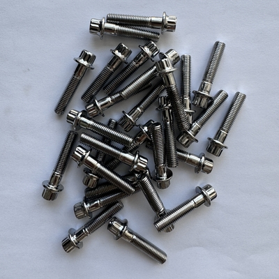 標準OE NO.ユニバーサルチタン 12 PT RS/ RX スプリットリムキット M7 x 32 ボルトとナットフレンズスクリューで車をアップグレードします