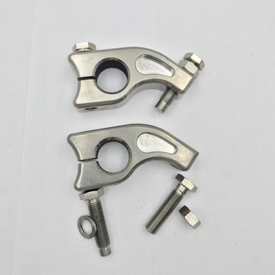 タイタン Gr5 ユニバーサル カーフィットメント 7/8&quot; トルションストップ 1 1/2&quot; スプリット x 3/8&quot; 調整ボルト 3/8&quot;-20ピン ボルト 年ユニバーサル