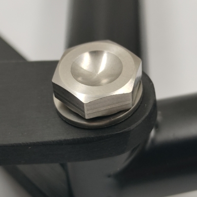 ユニバーサル・イヤー スプリント レーシング・カー パーツ 13 5/8&quot; 黒 4130 クロモリー・ジェイコブス 梯子 3 ジョールと1ホール イーグルアップグレード